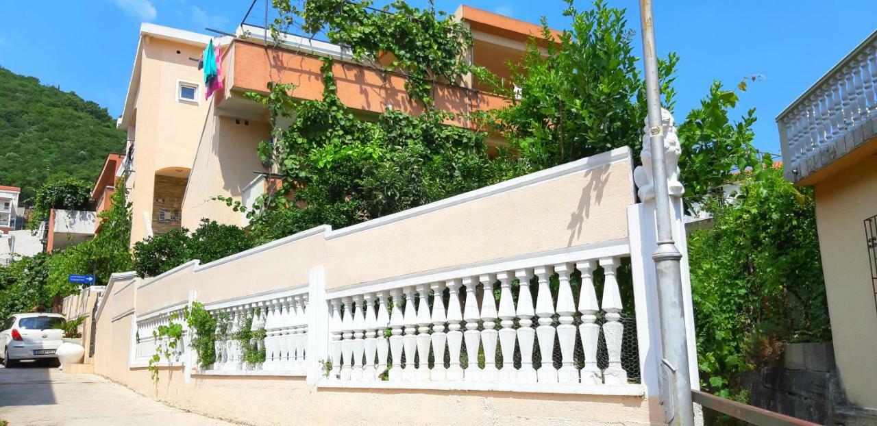 Apartments & Studios Tomanovic Budva Exteriör bild